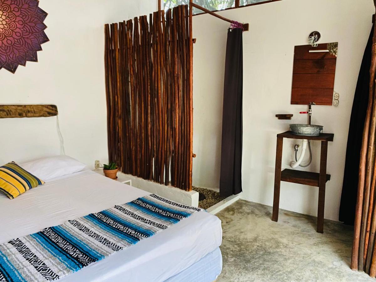 El Buho Bacalar Eco-Cabanas Hostal 外观 照片